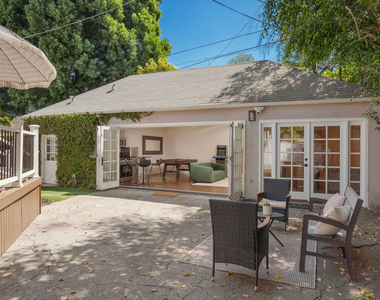 4712 Burnet Avenue - Photo Thumbnail 25