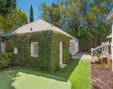 4712 Burnet Avenue - Photo Thumbnail 31