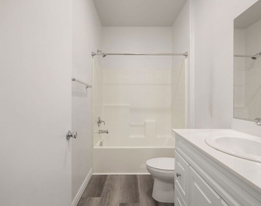 14122 W Willow Lane - Photo Thumbnail 18