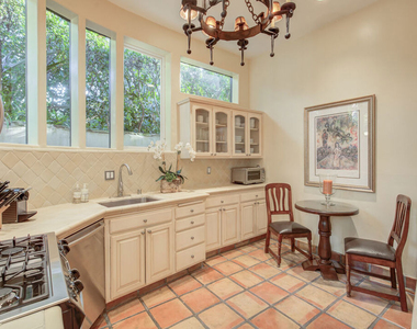 2880 Nichols Canyon Road - Photo Thumbnail 22