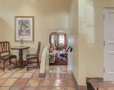 2880 Nichols Canyon Road - Photo Thumbnail 23