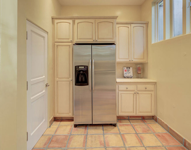 2880 Nichols Canyon Road - Photo Thumbnail 25