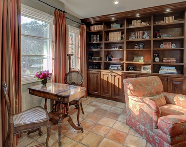 2880 Nichols Canyon Road - Photo Thumbnail 19
