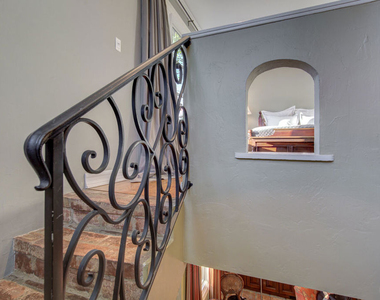 2880 Nichols Canyon Road - Photo Thumbnail 38