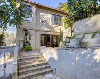 2880 Nichols Canyon Road - Photo Thumbnail 5