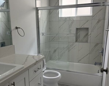 227 N Park View Street - Photo Thumbnail 12