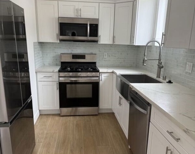 227 N Park View Street - Photo Thumbnail 13