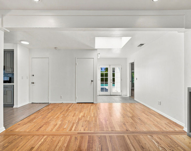5631 Columbus Avenue - Photo Thumbnail 29