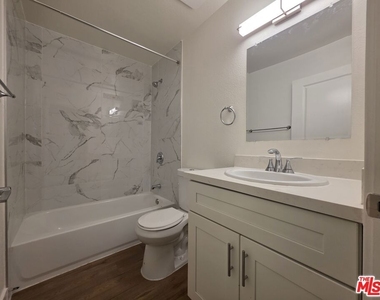 1260 Vin Scully Avenue - Photo Thumbnail 22