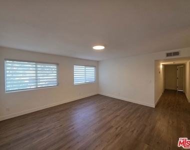 1260 Vin Scully Avenue - Photo Thumbnail 35