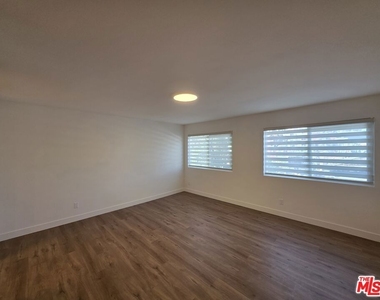 1260 Vin Scully Avenue - Photo Thumbnail 33