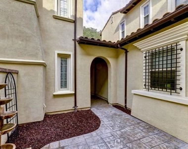 74 Townsend - Photo Thumbnail 10
