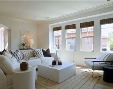 74 Townsend - Photo Thumbnail 17
