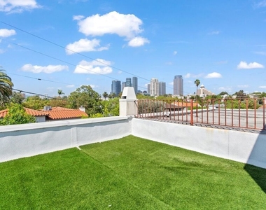10389 Almayo Avenue - Photo Thumbnail 8