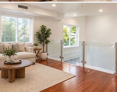 10389 Almayo Avenue - Photo Thumbnail 2