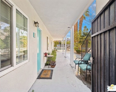 1674 S Via Salida - Photo Thumbnail 8