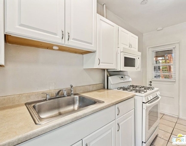 1674 S Via Salida - Photo Thumbnail 19