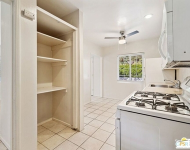 1674 S Via Salida - Photo Thumbnail 20