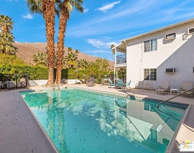 1674 S Via Salida - Photo Thumbnail 3