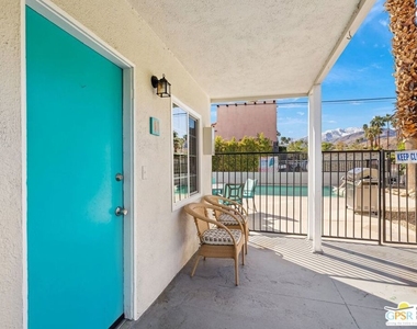 1674 S Via Salida - Photo Thumbnail 10