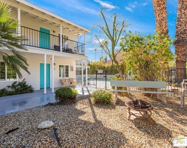 1674 S Via Salida - Photo Thumbnail 29