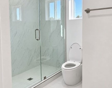 10743 Saticoy Street - Photo Thumbnail 10