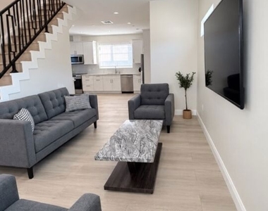 10743 Saticoy Street - Photo Thumbnail 2