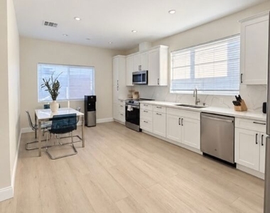 10743 Saticoy Street - Photo Thumbnail 6