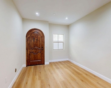 310 N 3rd Street - Photo Thumbnail 1
