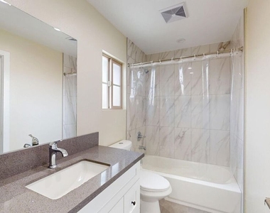 310 N 3rd Street - Photo Thumbnail 17