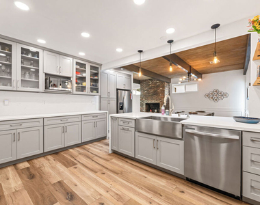 920 N Florence Street - Photo Thumbnail 2