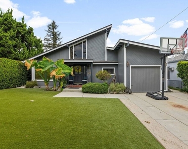 920 N Florence Street - Photo Thumbnail 1