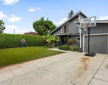 920 N Florence Street - Photo Thumbnail 65