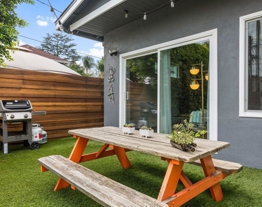 920 N Florence Street - Photo Thumbnail 49