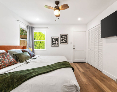 920 N Florence Street - Photo Thumbnail 20