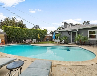 920 N Florence Street - Photo Thumbnail 7