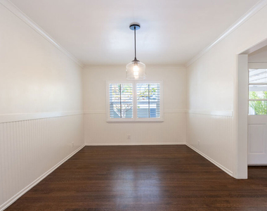 11350 Albata Street - Photo Thumbnail 7