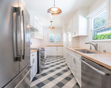 11350 Albata Street - Photo Thumbnail 8