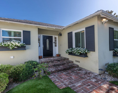 11350 Albata Street - Photo Thumbnail 2