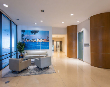 4337 Marina City Drive - Photo Thumbnail 44