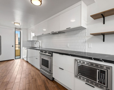 4337 Marina City Drive - Photo Thumbnail 14