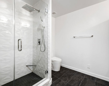 4337 Marina City Drive - Photo Thumbnail 24