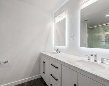 4337 Marina City Drive - Photo Thumbnail 28