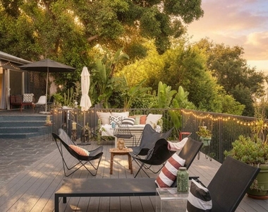 8147 Mulholland Terrace - Photo Thumbnail 8