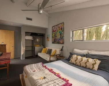 8147 Mulholland Terrace - Photo Thumbnail 35