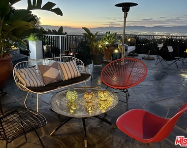 8147 Mulholland Terrace - Photo Thumbnail 43