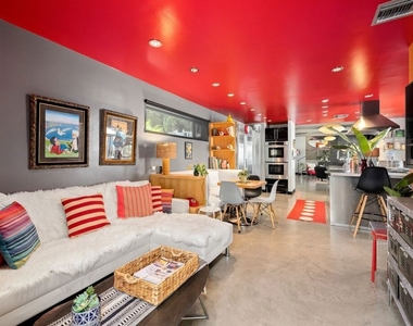 8147 Mulholland Terrace - Photo Thumbnail 25