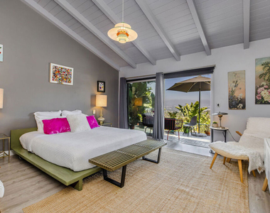 8147 Mulholland Terrace - Photo Thumbnail 26