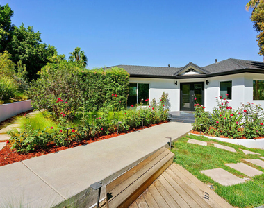 3751 Multiview Drive - Photo Thumbnail 8
