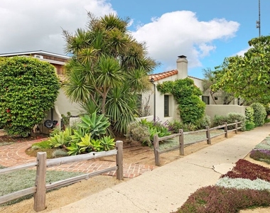 879 Fiske Street - Photo Thumbnail 1